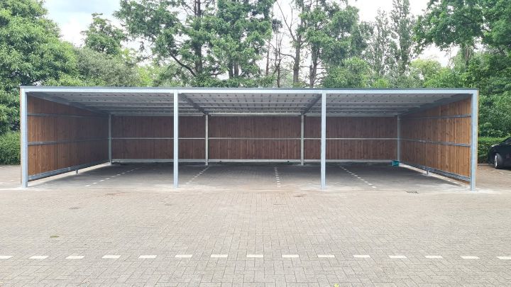 Dubbele carport met stalen structuur
